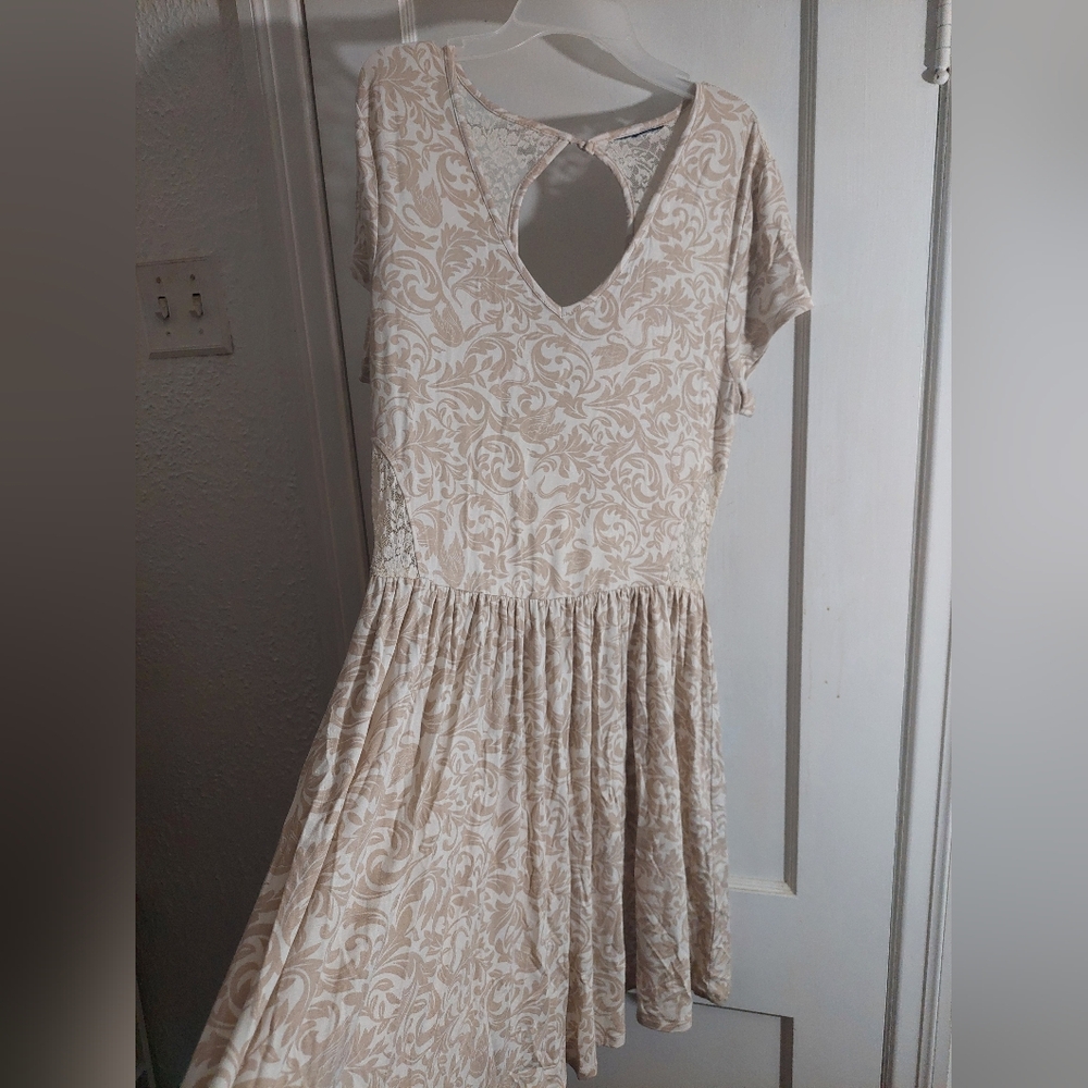 Cream Damask Lace Back  Comfort Stretch Swing Dress Size Medium Bohemian Preppy